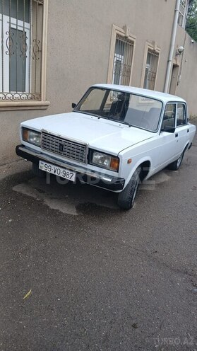 LADA (VAZ) 2107-1