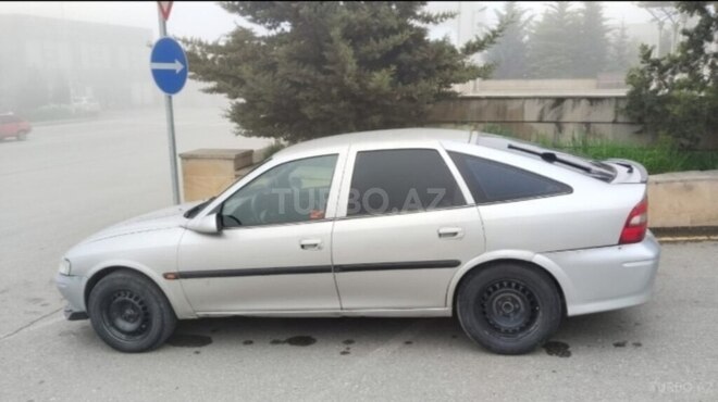 Opel Vectra-6