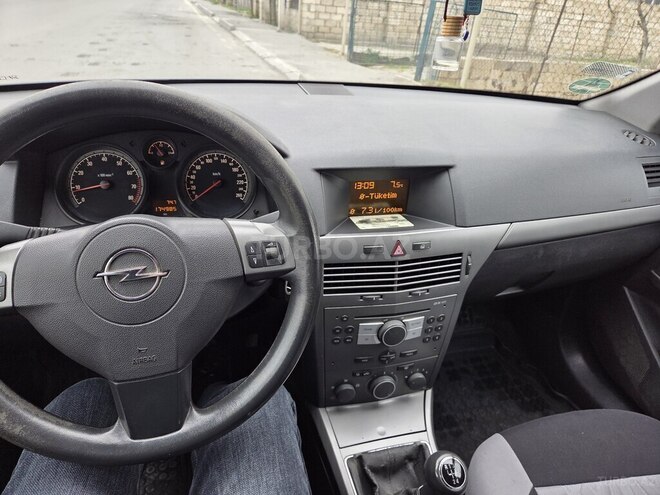 Opel Astra-10