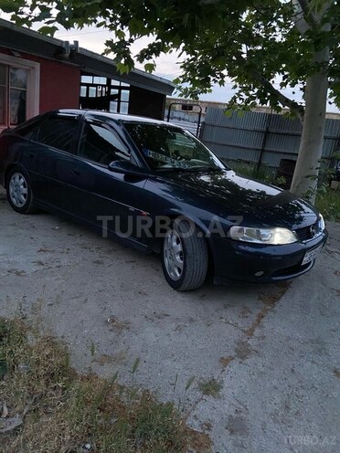 Opel Vectra-6
