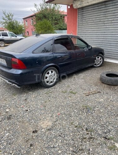Opel Vectra-3