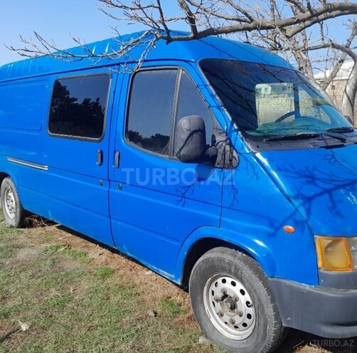 Ford Transit-3