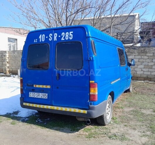 Ford Transit-5