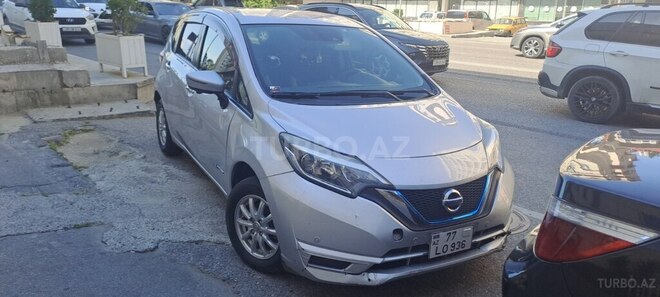 Nissan Note-4