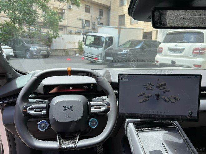 XPeng P7-17