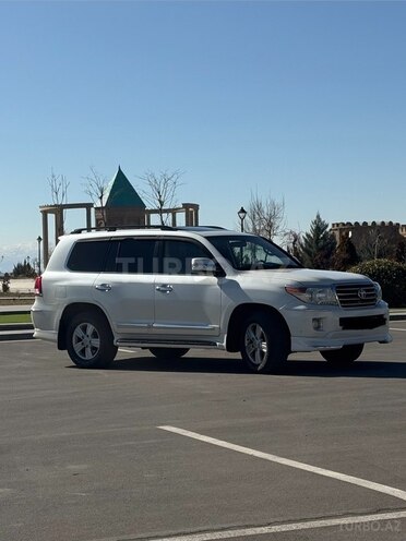 Toyota Land Cruiser-3