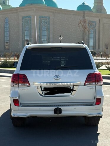 Toyota Land Cruiser-5