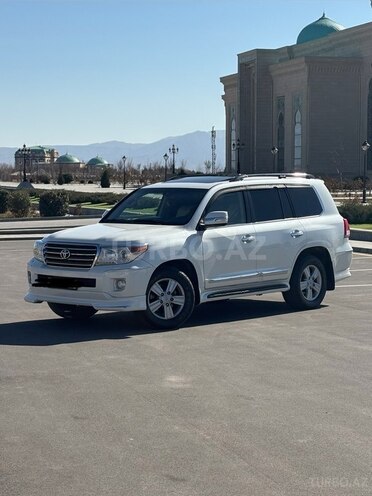 Toyota Land Cruiser-2