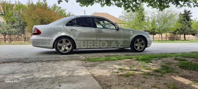 Mercedes E 220-3