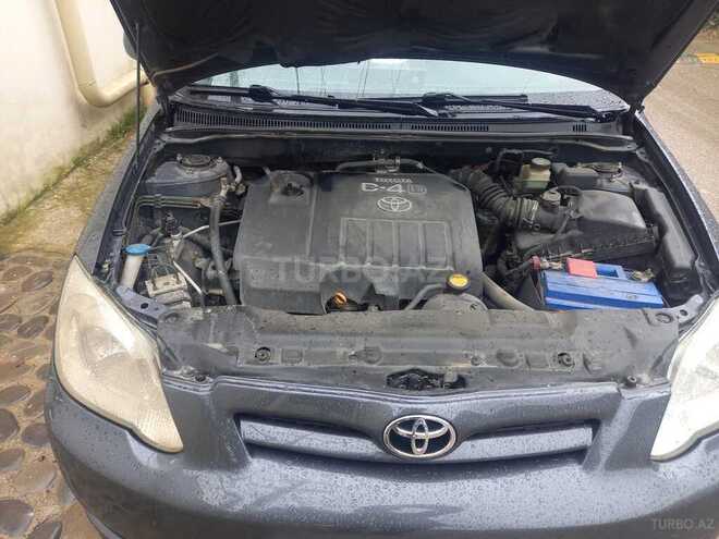 Toyota Corolla-6