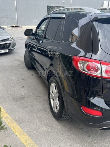 Hyundai Santa Fe-5