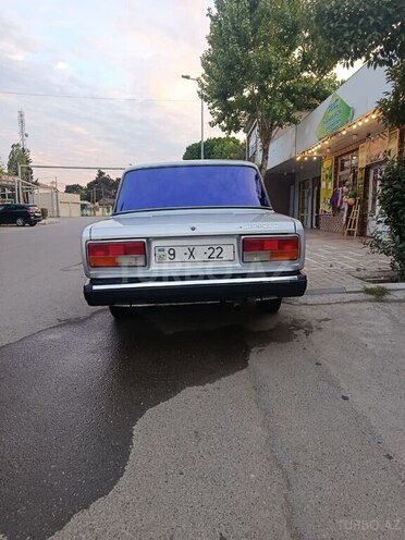 LADA (VAZ) 2107-2