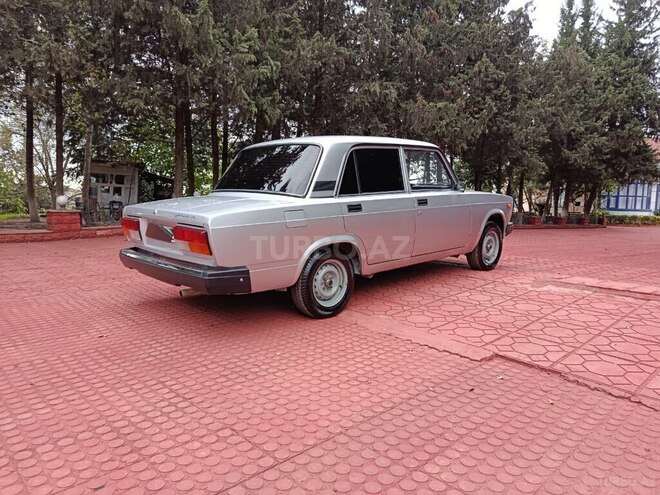 LADA (VAZ) 2107-13