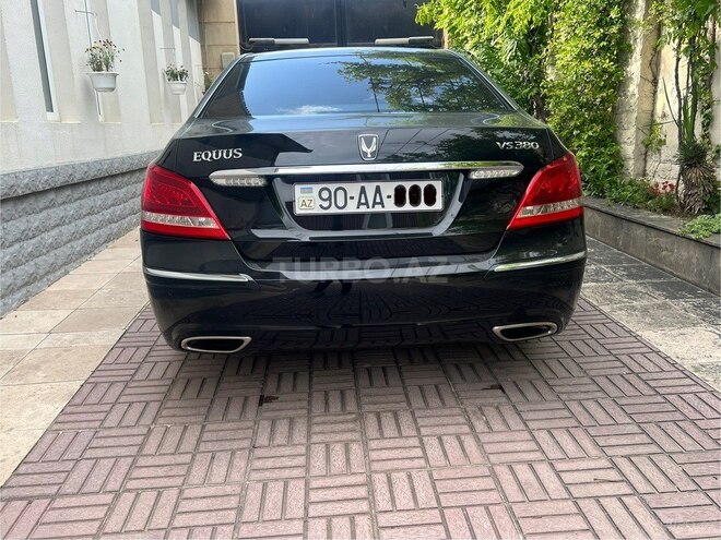 Hyundai Equus-2