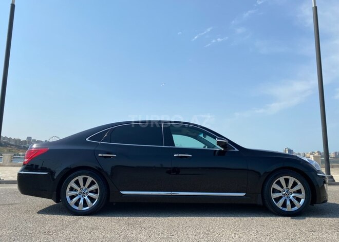 Hyundai Equus-3