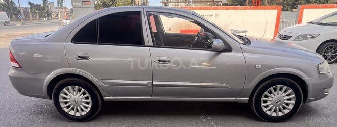 Nissan Sunny-2