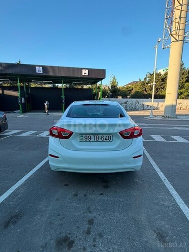 Chevrolet Cruze-10