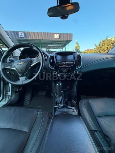 Chevrolet Cruze-4