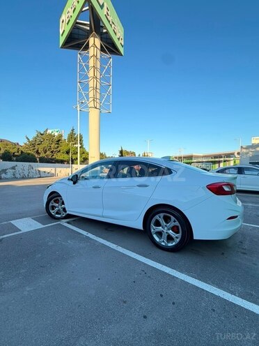 Chevrolet Cruze-9