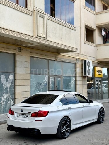 BMW 528-7