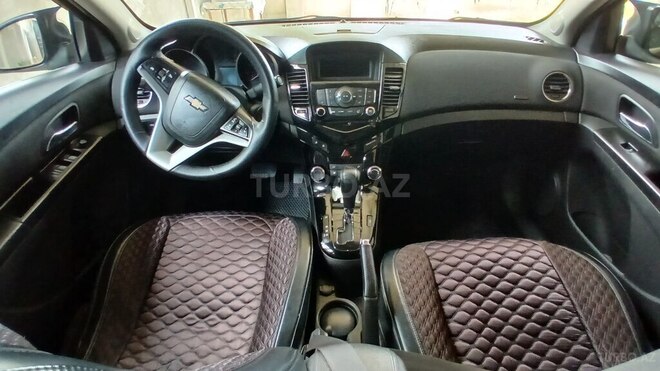 Chevrolet Cruze-2