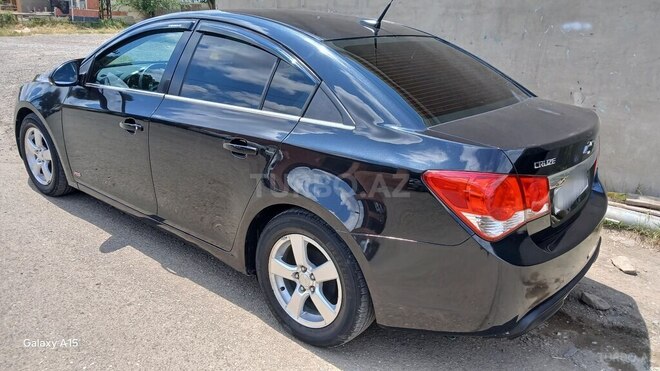 Chevrolet Cruze-14
