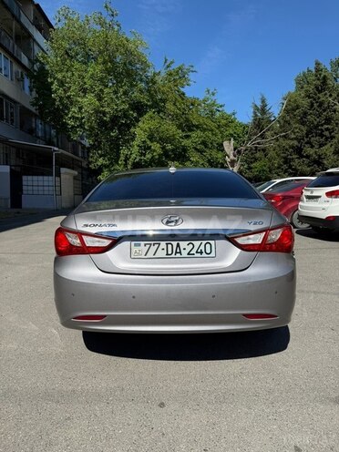 Hyundai Sonata-3