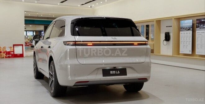 Li Auto L6-4