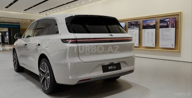 Li Auto L6-5