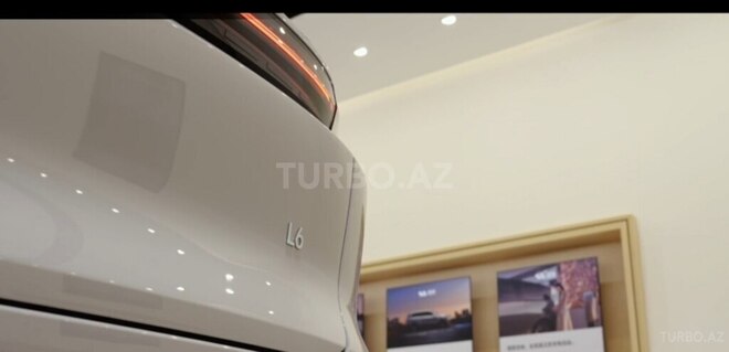 Li Auto L6-6