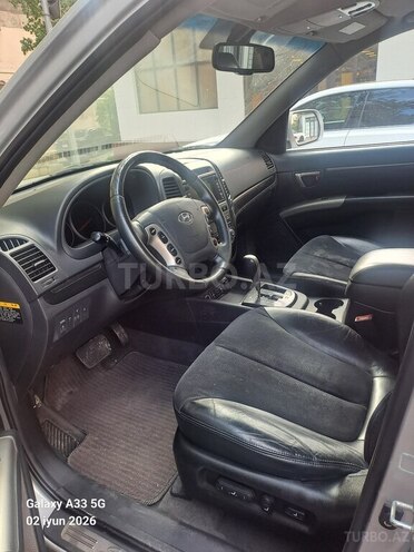 Hyundai Santa Fe-8