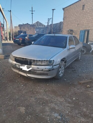 Peugeot 406-1
