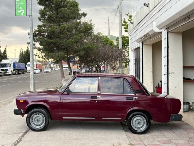 LADA (VAZ) 2107-5