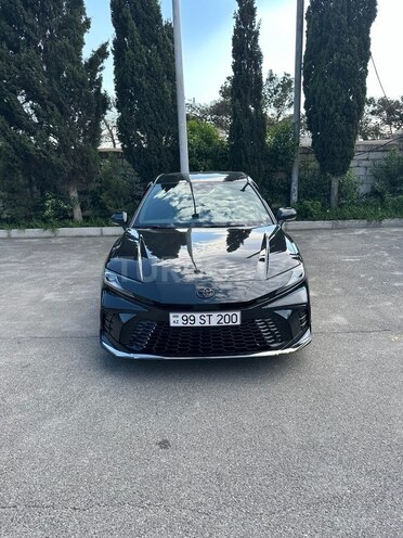 Toyota Camry-1