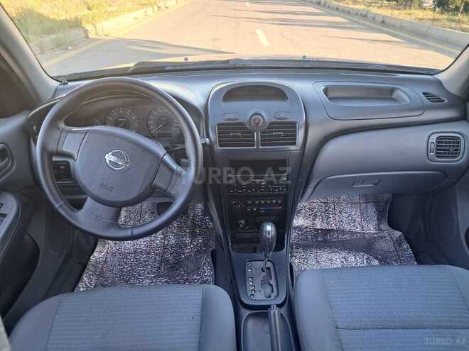 Nissan Sunny-7