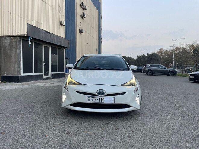 Toyota Prius-1