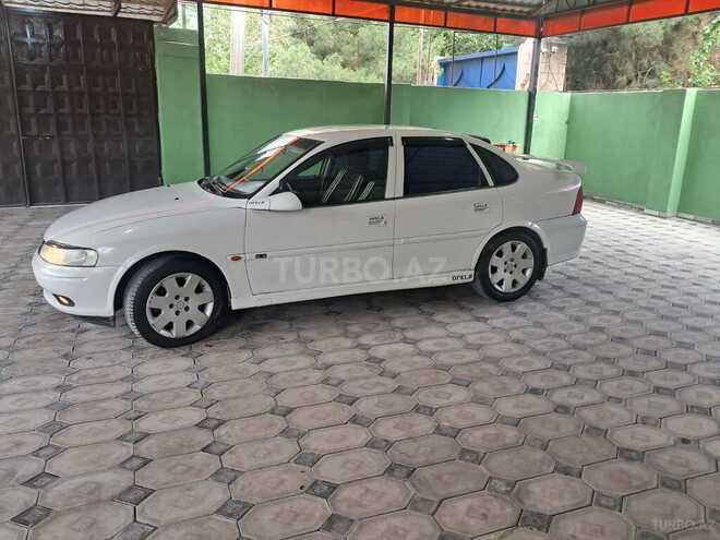 Opel Vectra-5