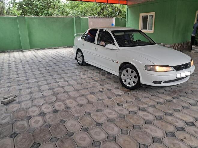 Opel Vectra-3