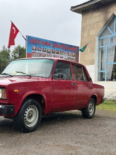 LADA (VAZ) 2107-2
