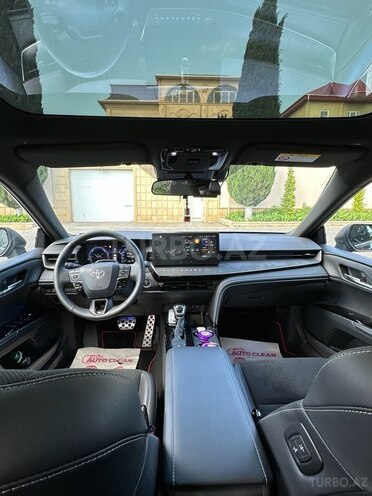 Toyota Camry-5