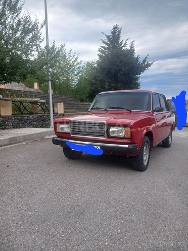 LADA (VAZ) 2107-1