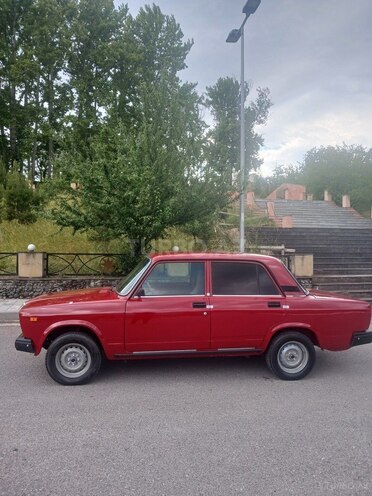 LADA (VAZ) 2107-2