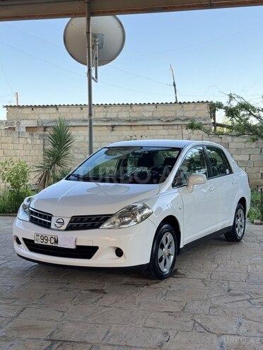 Nissan Tiida-2
