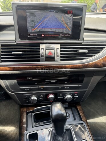 Audi A6-11