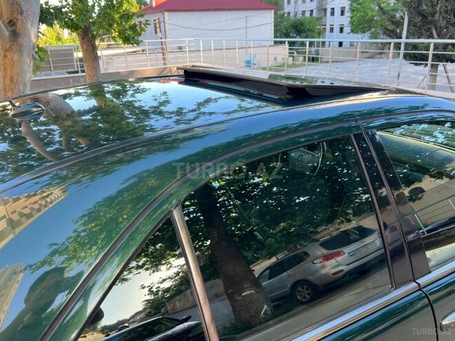 Mercedes E 200-19