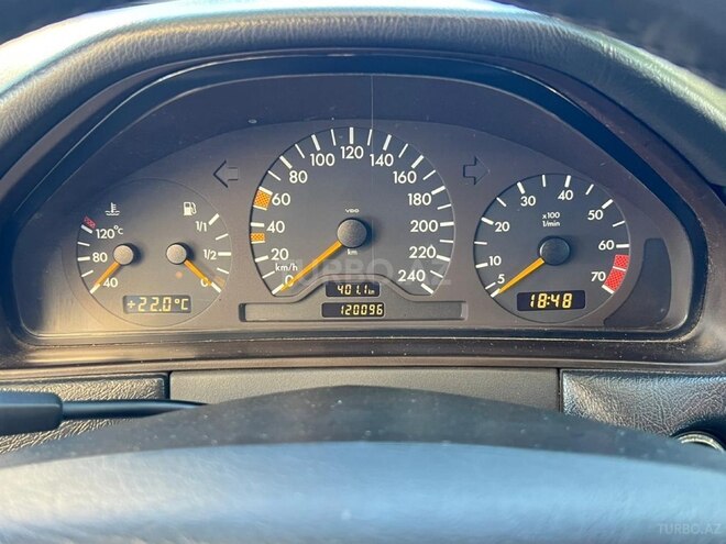 Mercedes E 200-9