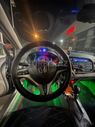 Honda Insight-8
