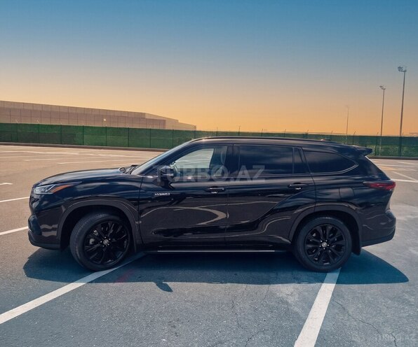 Toyota Highlander-3