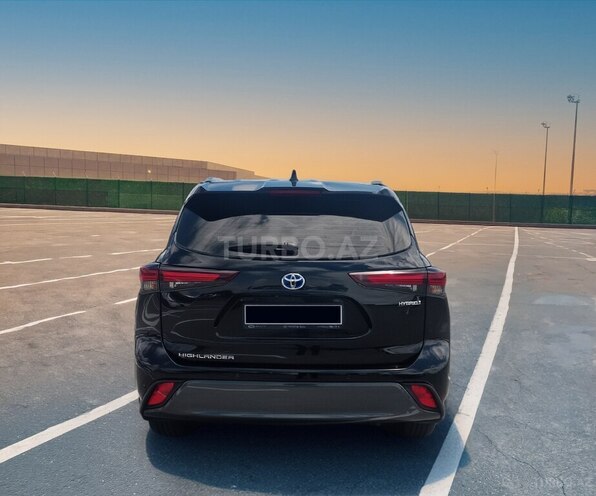 Toyota Highlander-2