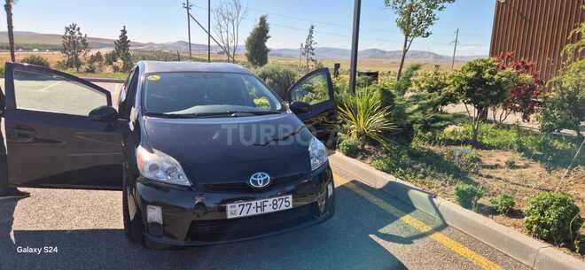 Toyota Prius-2